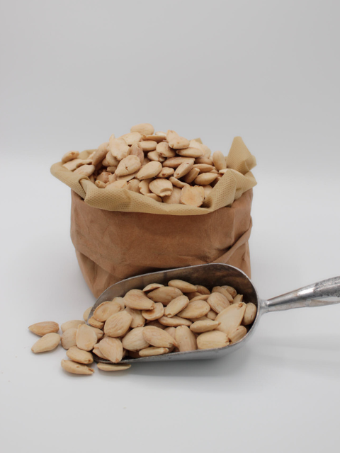 Toasted Almonds without Salt or Oil